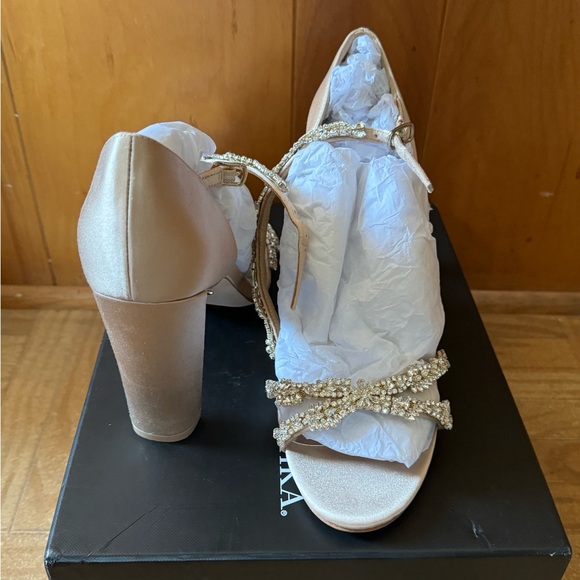 Badgley Mischka Women's Heeled Sandals - Picture 1 of 4